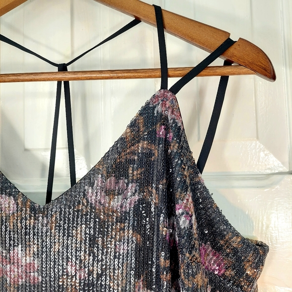 NWT Xhilaration Strappy Sequined Black Floral Mesh Cocktail Party Dress Sz M - Picture 3 of 14